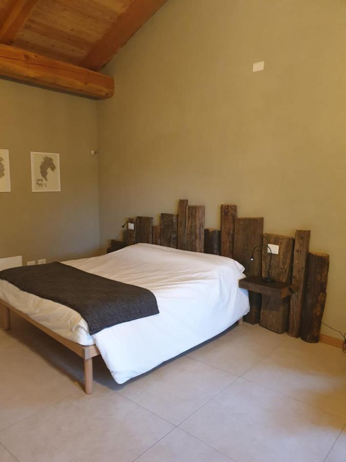 Bed and Breakfast L'uovo e la faina Busca Esterno foto