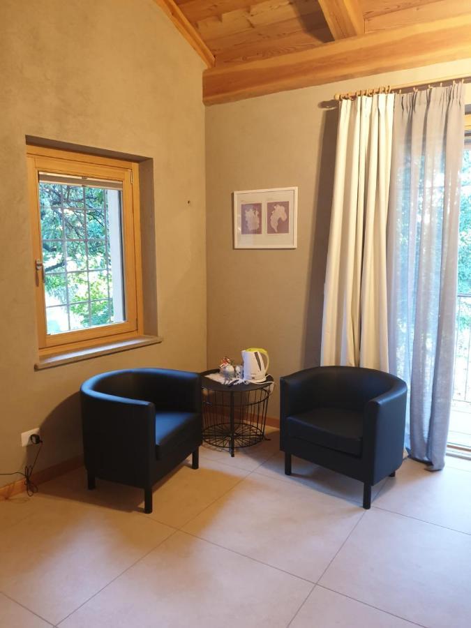 Bed and Breakfast L'uovo e la faina Busca Esterno foto