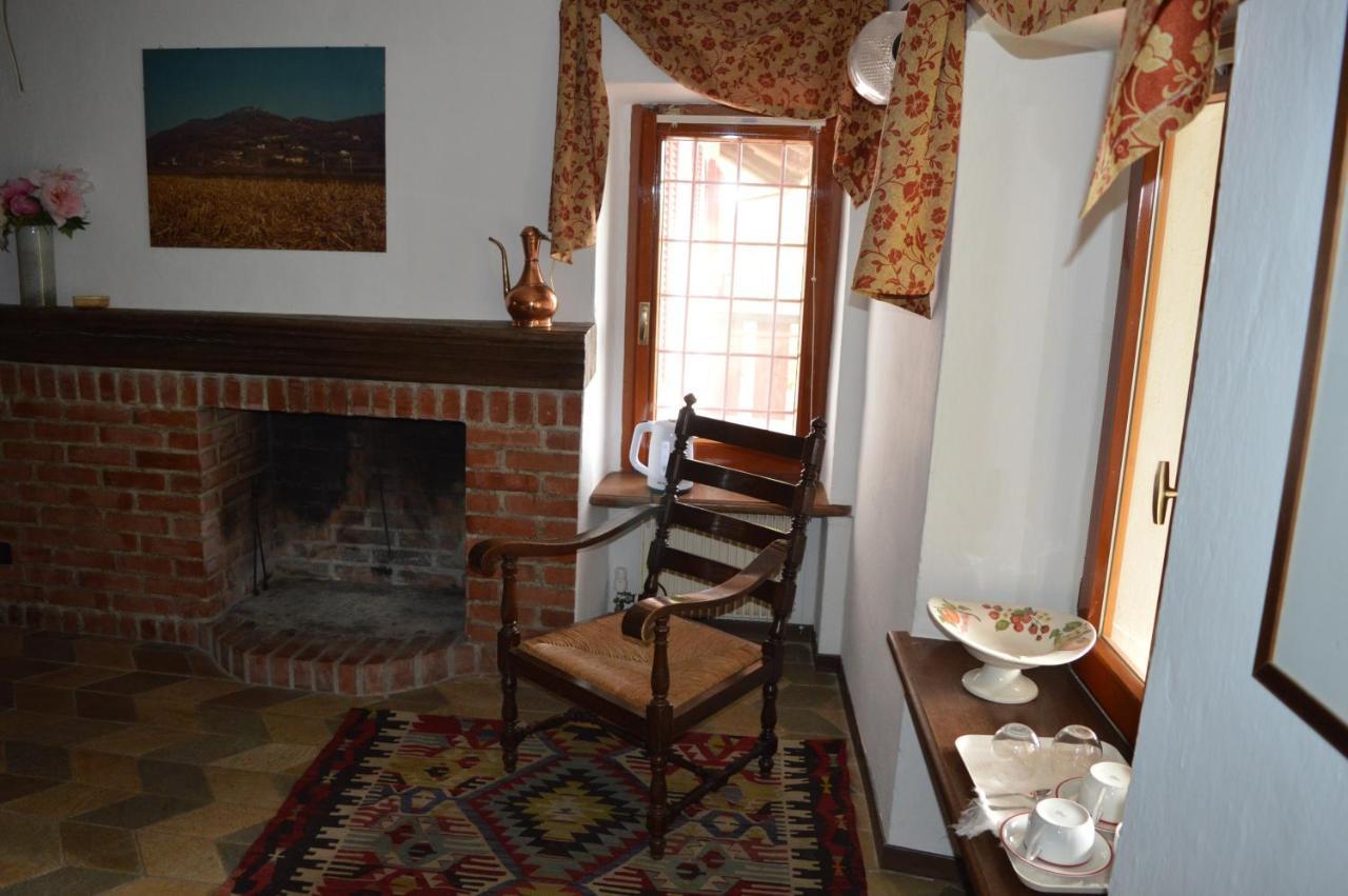 Bed and Breakfast L'uovo e la faina Busca Esterno foto