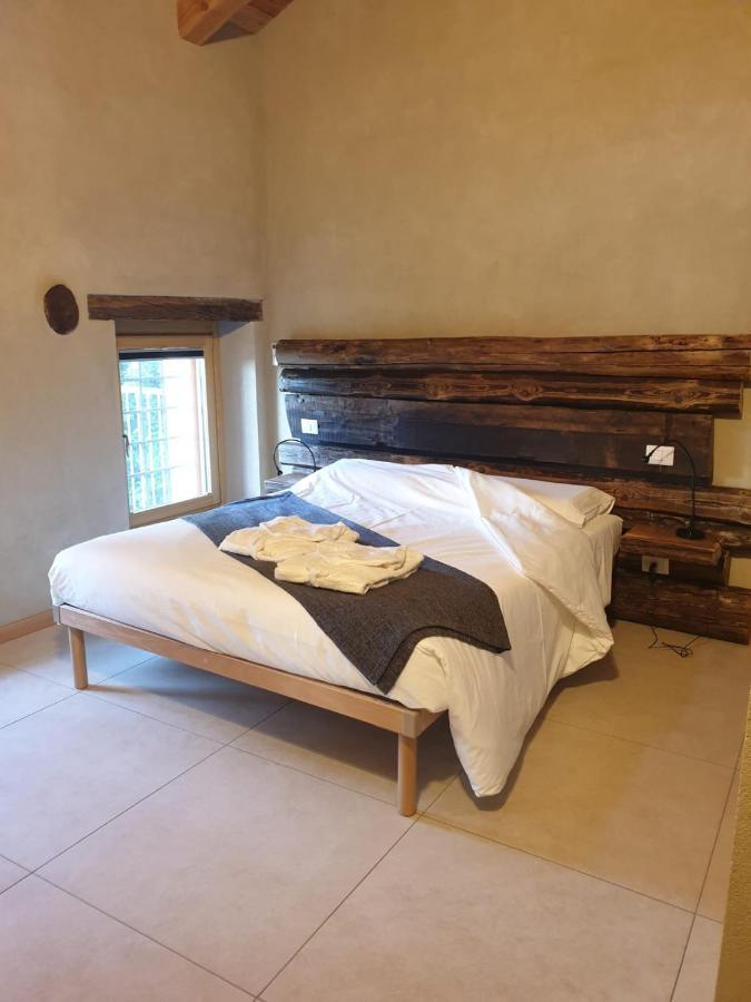 Bed and Breakfast L'uovo e la faina Busca Esterno foto